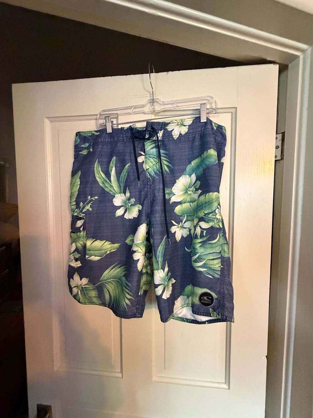 O'Neill Men's Hawaiian Floral Print Board Shorts Size 36